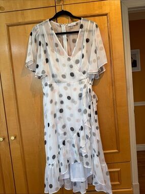 White Polka Dot Calvin Klein Size 12dress hi low🍀
